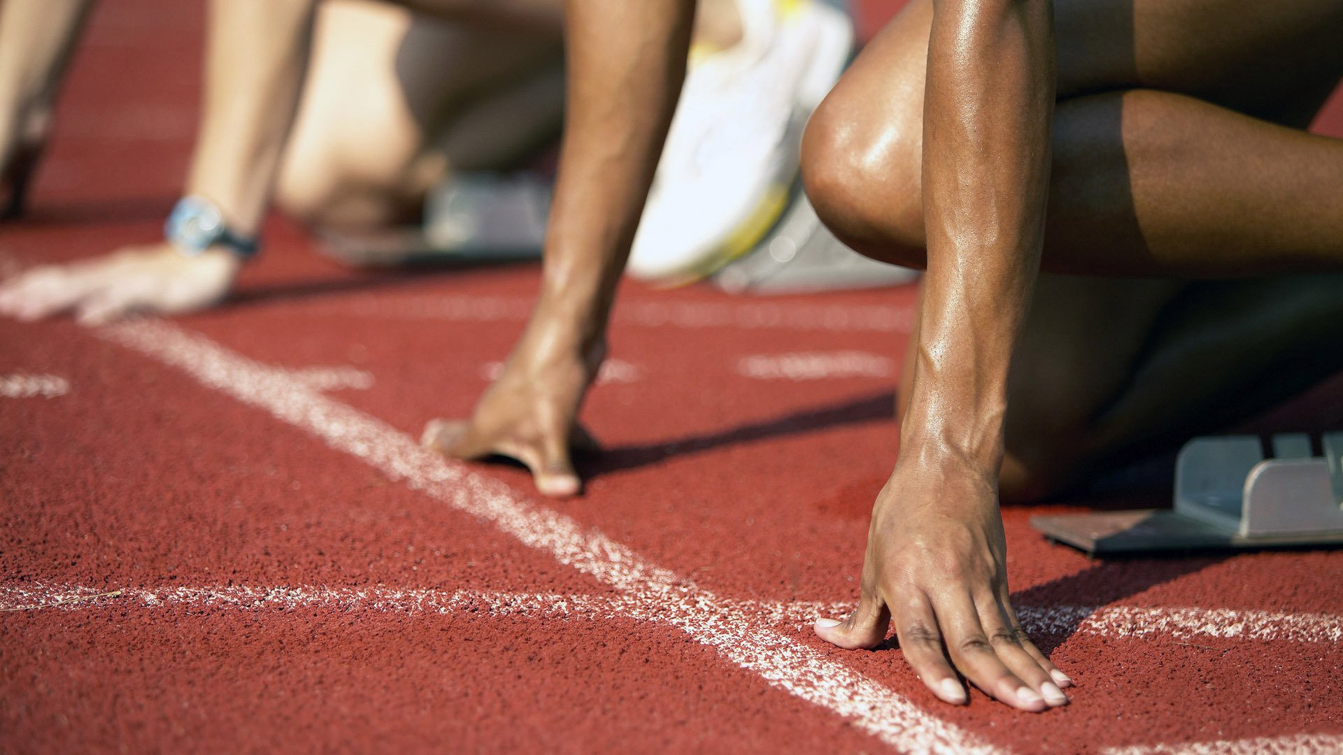 世界杯：裁判员“退役巡礼”仪式温馨 老牌国际裁判谢幕